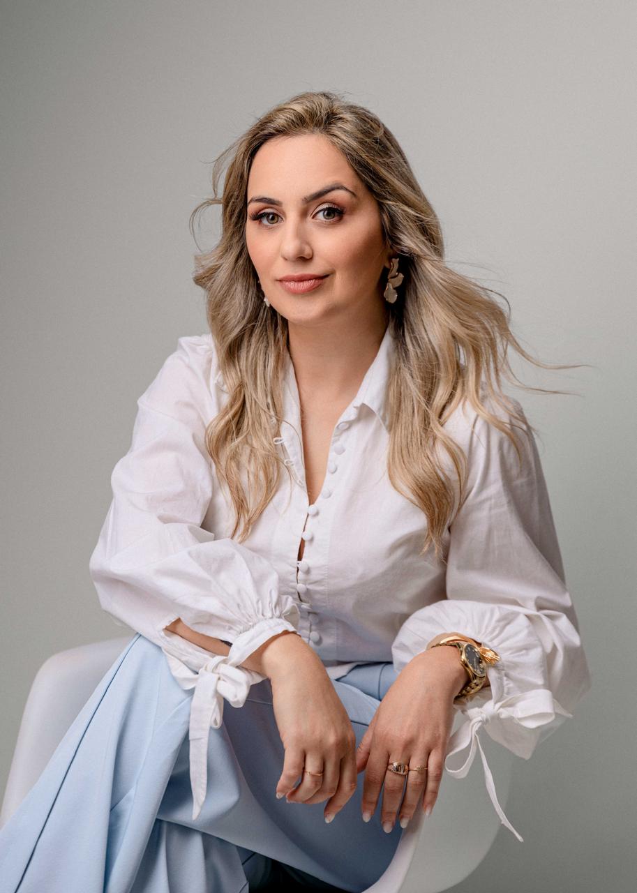 Dra. Ana Paula Nogueira